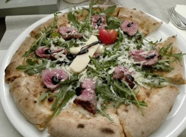 Malto E Farina Pizzeria Creativa food