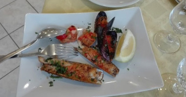 Lido Marisella food