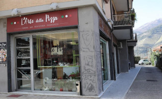 L'arte Della Pizza outside