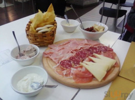 Pane E Vino..al Bettolino food