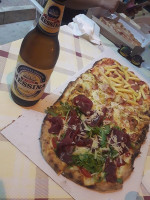 Pizzeria 360 Gradi food