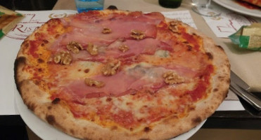 Pizzeria Ristoro food