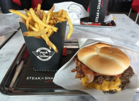 Steak 'n Shake Italia food