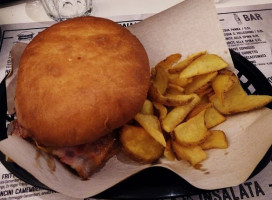 Walle's Burger San Giovanni Lupatoto food