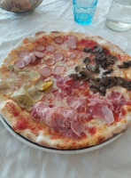 Pizzeria Athena food