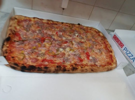 Pizzamica food