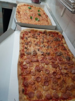 Pizzamica food