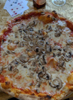 Pizzeria La Praia food