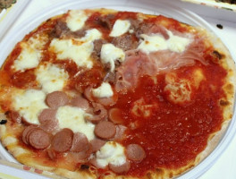 Pianeta Pizza food