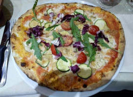 Pizzeria Enzo E Ciro food