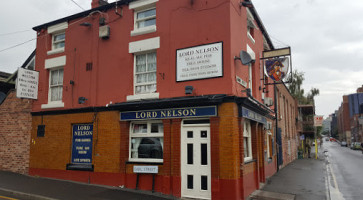 The Lord Nelson outside