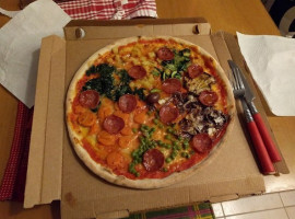 Paolo Pizzeria Con Cucina food