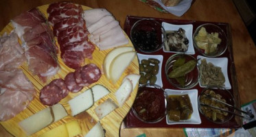 Enoteca Salumeria La Piazzetta food