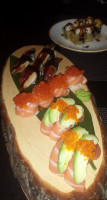 Love's Sushi food