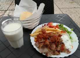 Istanbul Doner Kebab Pizzeria food