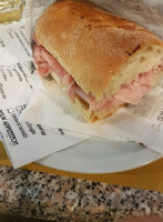 Lo Sciagattapanini food