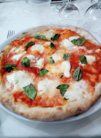 Il Torrente Pizzeria food