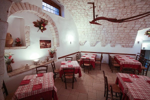 Trattoria Il Casalicchio inside