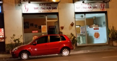 Pizzeria The Italian Job outside