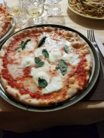 Piccole Ore Pizza E Altro food