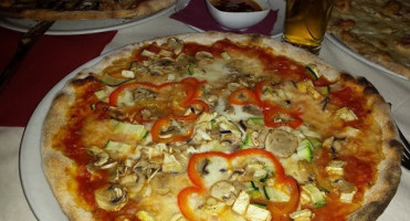 Fior Di Pizza food