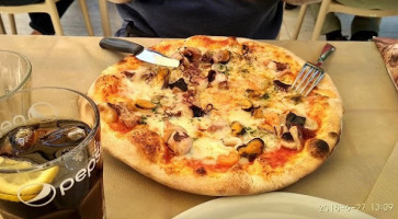 Pizzeria Acquario food