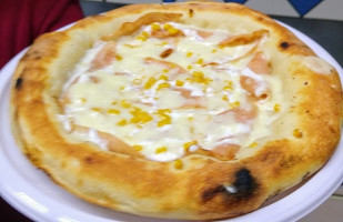 La Saporita Pizzeria E Rosticceria food