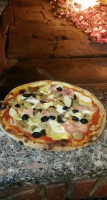 Pizzeria Il Voltone food