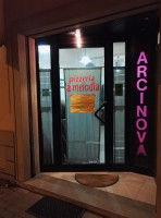 Pizzeria La Melodia Arci inside