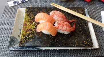 Miku Sushi food