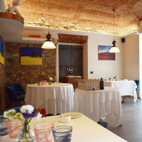 Ad Astra food