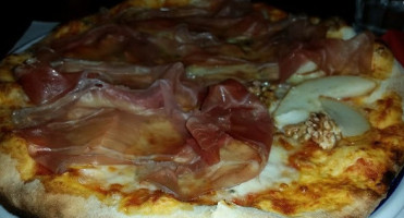 La Bussola Prosciutteria Pizzeria food