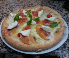 Pizzeria Bellini food