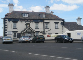 Bourne Arms outside