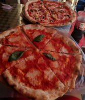 Pizzeria Toscana food