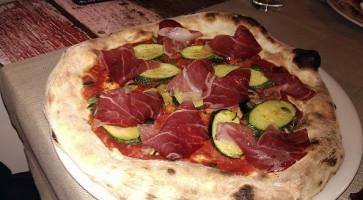 Il Papero Nero Pizza Bistrot food