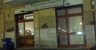 /pizzeria La Piedigrotta outside