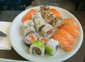 Mizuumi Sushi Wok food