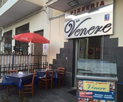 Pizzeria Venere inside