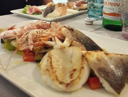 Al Mare food