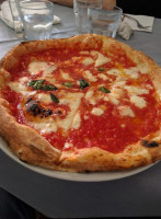 Pizzeria Fortuna food