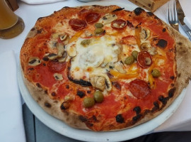 Pizzeria Belgau food