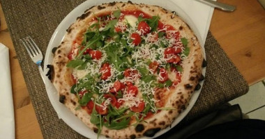 Pizzeria La Rustica food