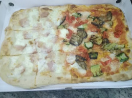 Pizzeria I Pianeti food