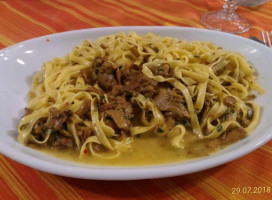 Il Laghetto food