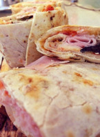 Piadineria Il Ghiottone food