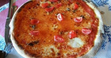 Nairobi Pizzeria food