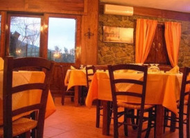 -pizzeria La Collina inside