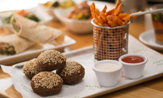 Umi Falafel food