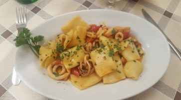 Trattoria Nanni food